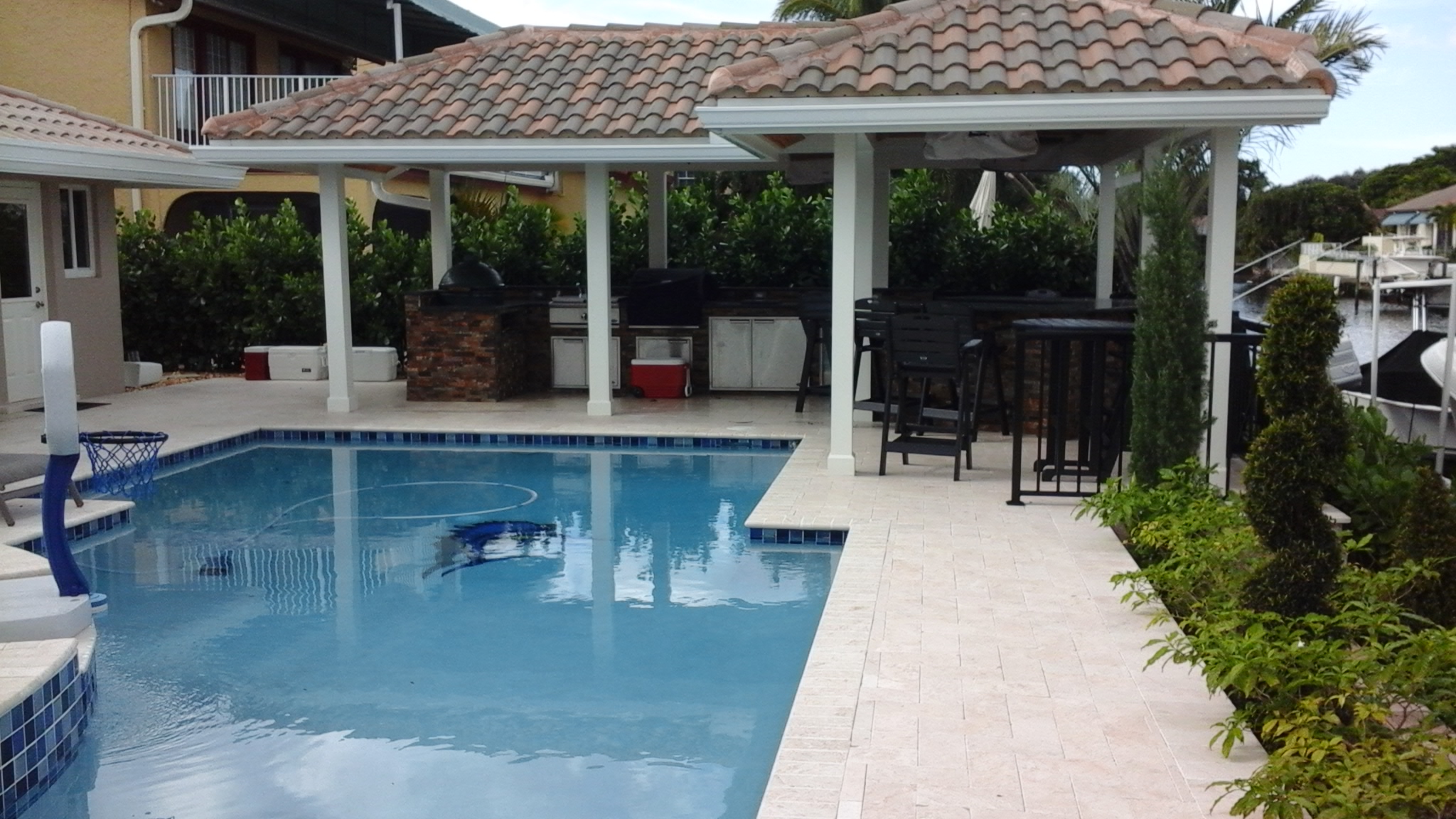 pool-deck15 pool-deck15